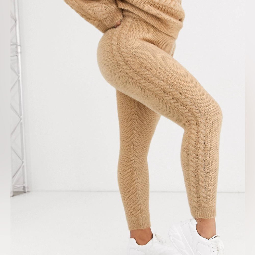 ASOS Knit Sweater Teddy Bear Beige Joggers NWT US Size 2